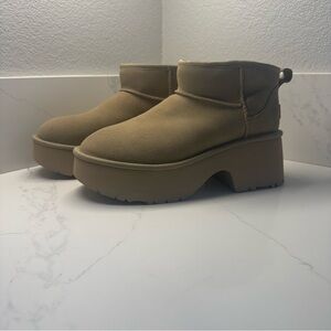 UGG CLASSIC ULTRA MINI NEW HEIGHTS 3" BEIGE PLATFORM BOOTS, WOMEN US 10 WINTER